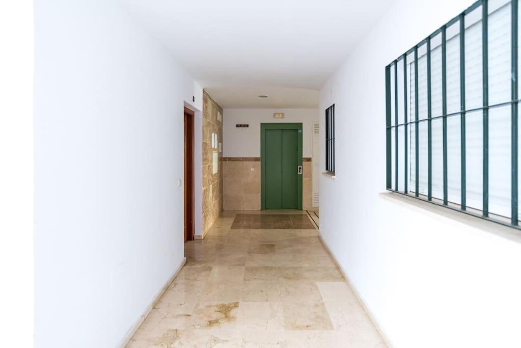 Apartamento Con Parking Gratis En El Centro De Malaga Apartment Exterior foto